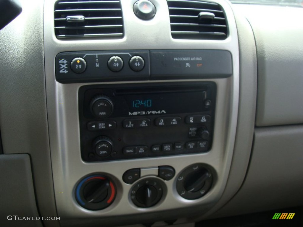 2008 Chevrolet Colorado LS Extended Cab 4x4 Controls Photo #51110089