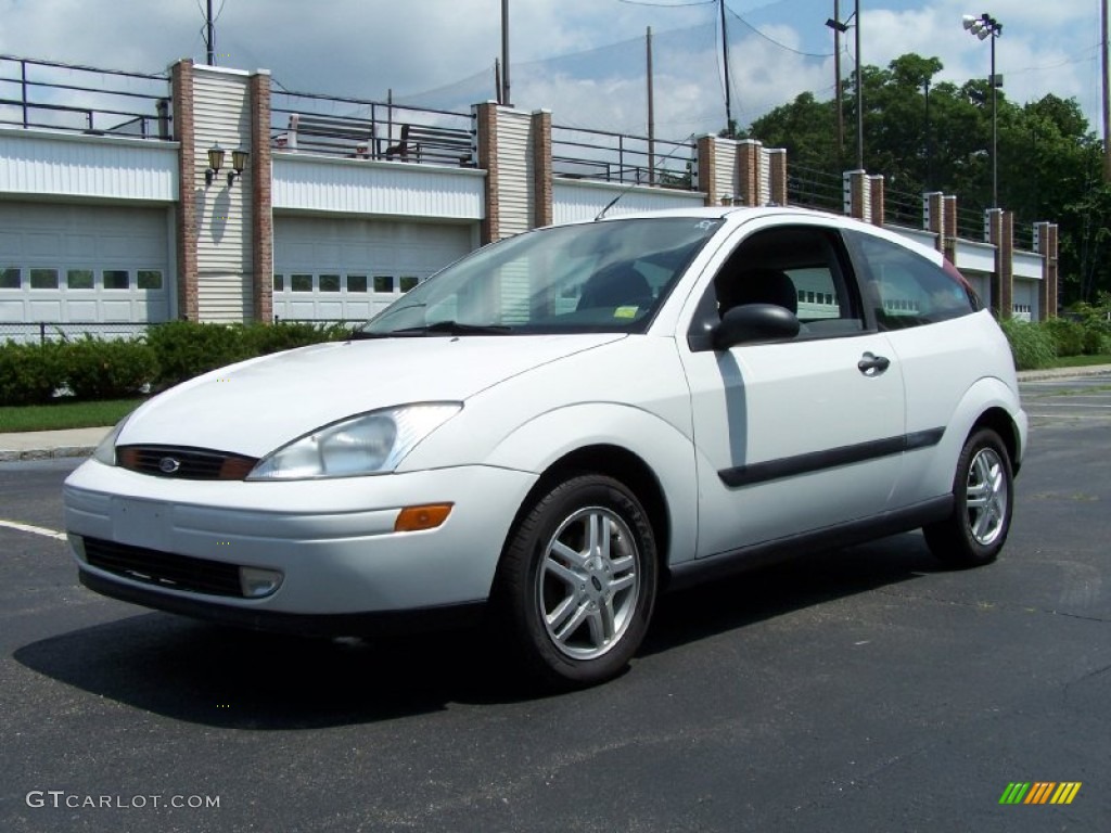 2000 Focus ZX3 Coupe - Cloud 9 White / Dark Charcoal photo #1