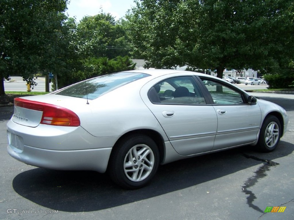 2000 Intrepid  - Bright Silver Metallic / Agate photo #6