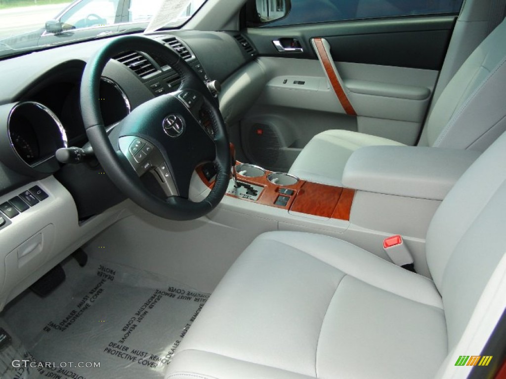 2010 Highlander Limited - Salsa Red Pearl / Ash photo #16