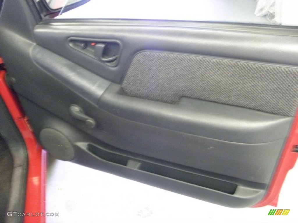 1996 S10 LS Regular Cab - Apple Red / Graphite photo #10