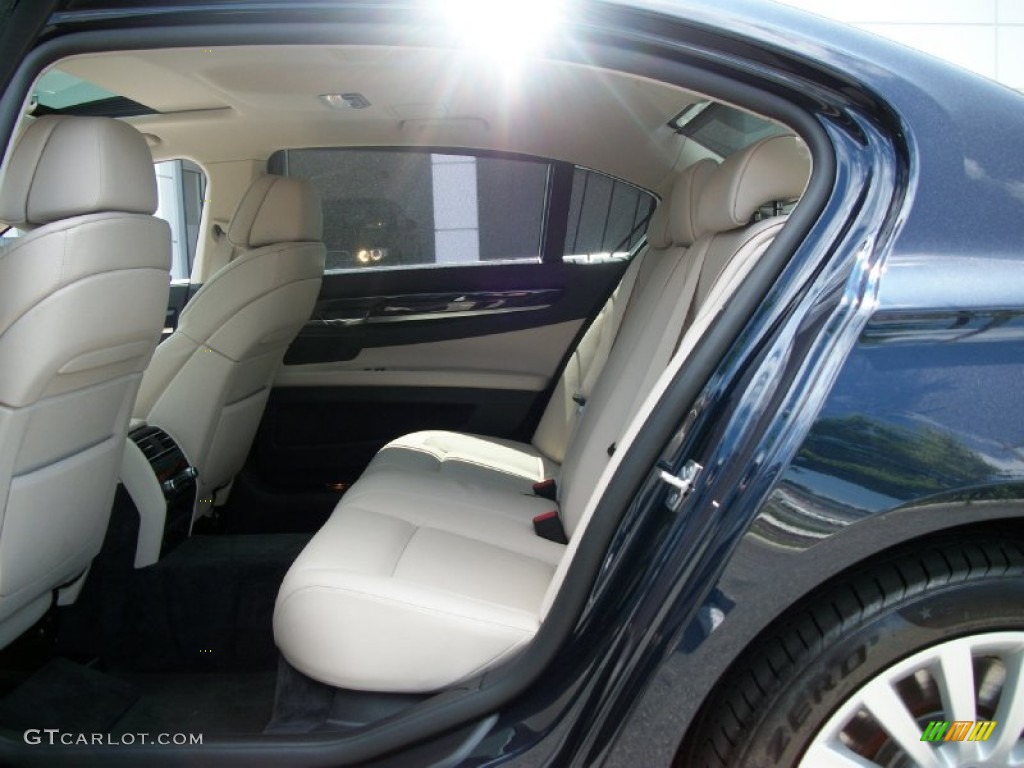 Oyster/Black Interior 2011 BMW 7 Series 750Li xDrive Sedan Photo #51115193