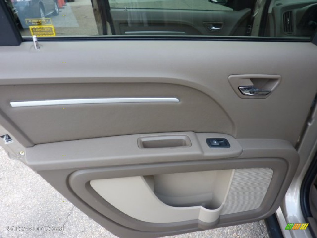 2009 Dodge Journey SXT Pastel Pebble Beige Door Panel Photo #51120124