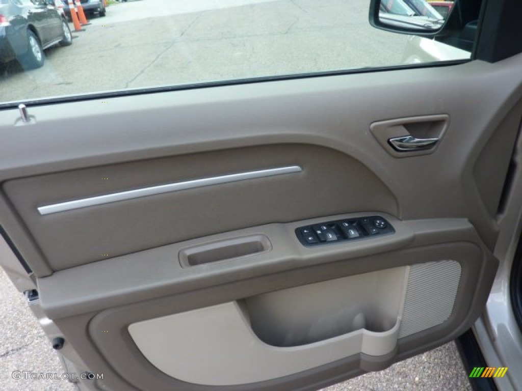 2009 Dodge Journey SXT Pastel Pebble Beige Door Panel Photo #51120147