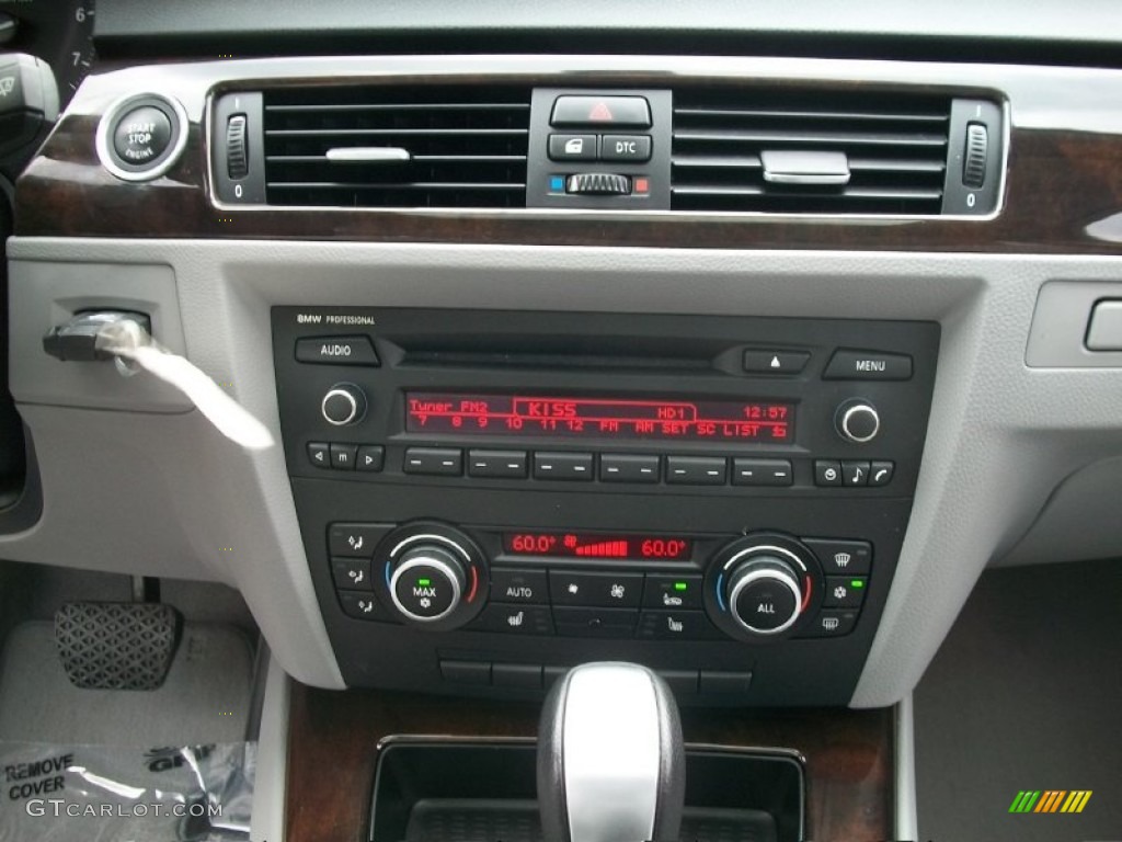 2011 3 Series 328i xDrive Sedan - Blue Water Metallic / Gray Dakota Leather photo #18
