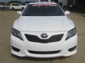 Super White - Camry SE Photo No. 2