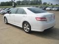 Super White - Camry SE Photo No. 5