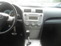 Super White - Camry SE Photo No. 10