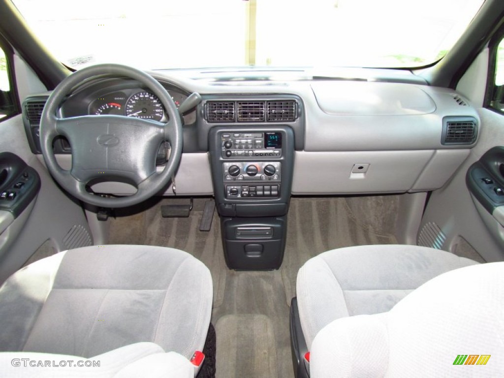 1998 Oldsmobile Silhouette GL Gray Dashboard Photo #51131607