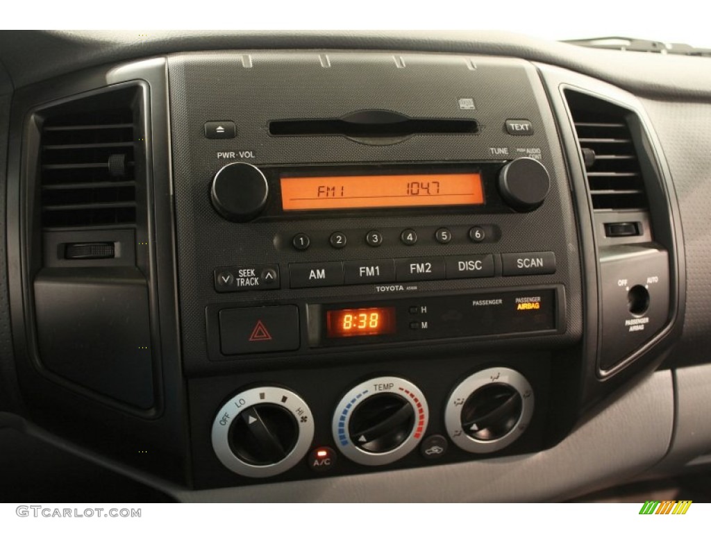 2008 Toyota Tacoma Access Cab Controls Photo #51133247