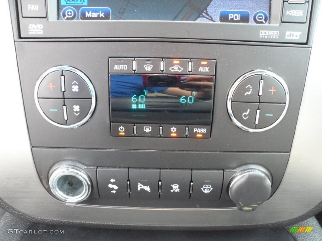 2007 Chevrolet Tahoe Z71 4x4 Controls Photo #51135998
