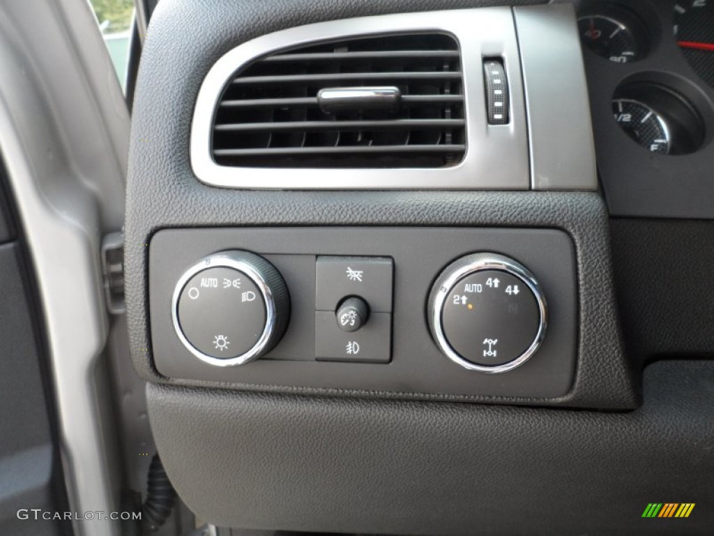 2007 Chevrolet Tahoe Z71 4x4 Controls Photo #51136058