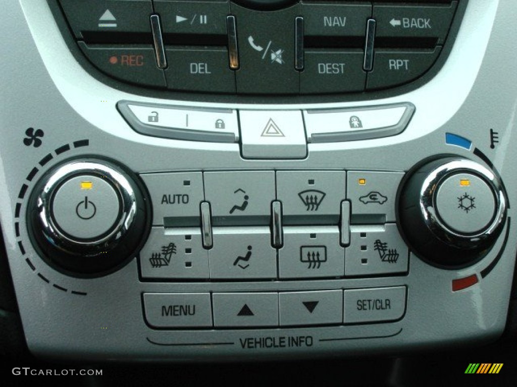 2010 Chevrolet Equinox LTZ AWD Controls Photo #51136304