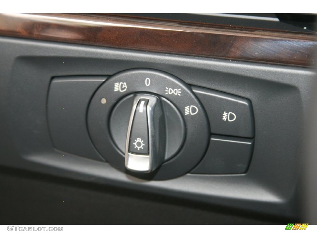 2011 3 Series 328i Sedan - Deep Sea Blue Metallic / Oyster/Black Dakota Leather photo #25