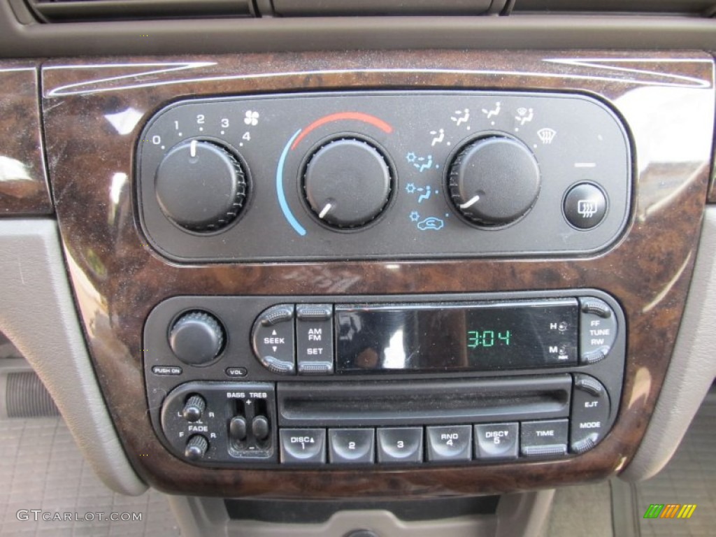 2004 Chrysler Sebring LXi Sedan Controls Photo #51139277