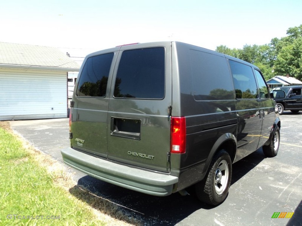 Medium Charcoal Gray Metallic 2002 Chevrolet Astro AWD Commercial Van Exterior Photo #51142154