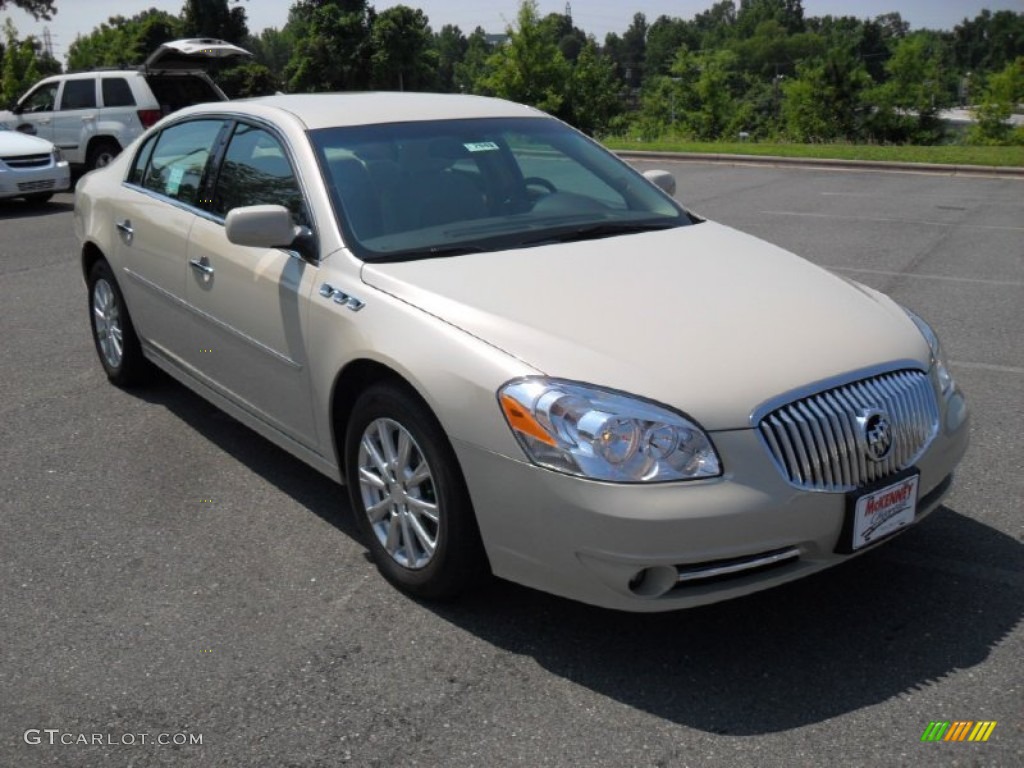 2011 Sand Beige Metallic Buick Lucerne Cx 51134524 Photo