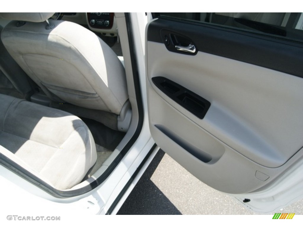 2006 Impala LT - White / Neutral Beige photo #22