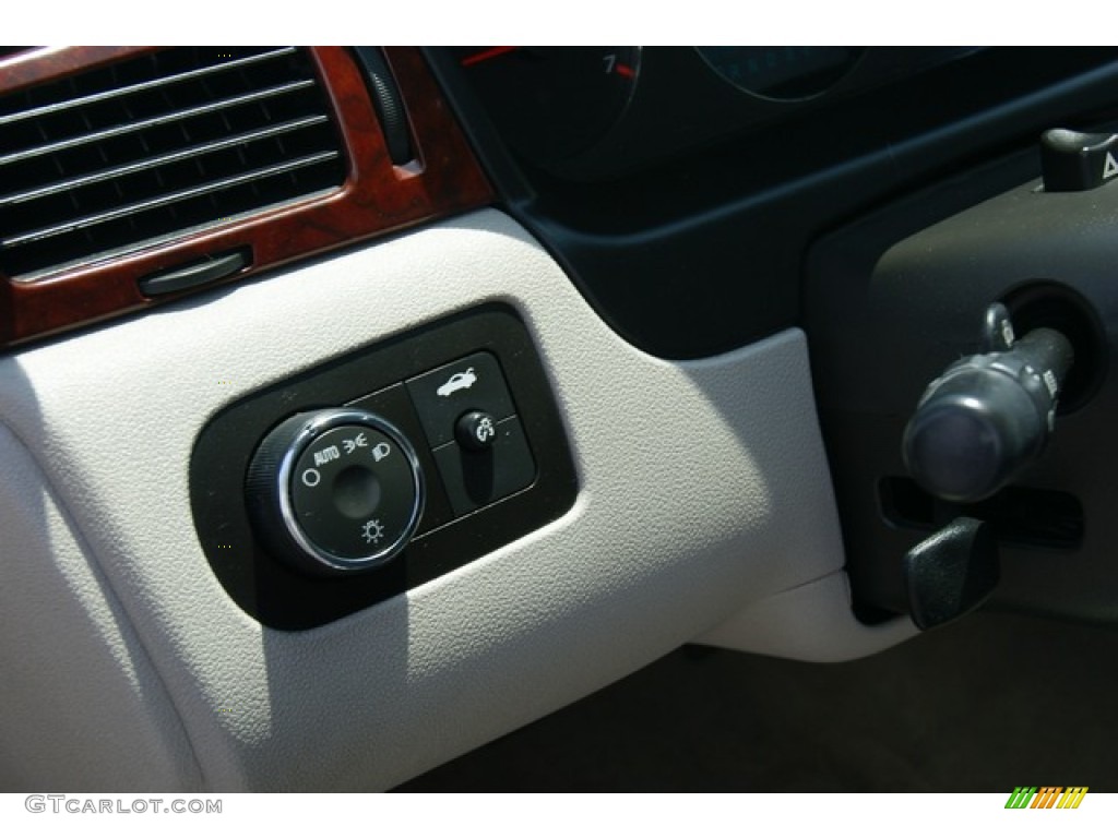 2006 Impala LT - White / Neutral Beige photo #26