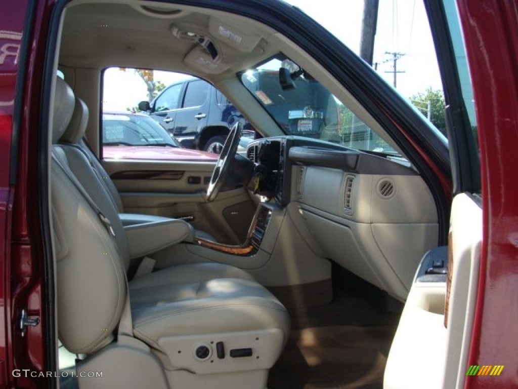 2004 Escalade EXT AWD - Red E / Pewter Gray photo #8