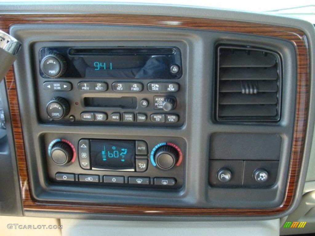 2004 Cadillac Escalade EXT AWD Controls Photo #51145496