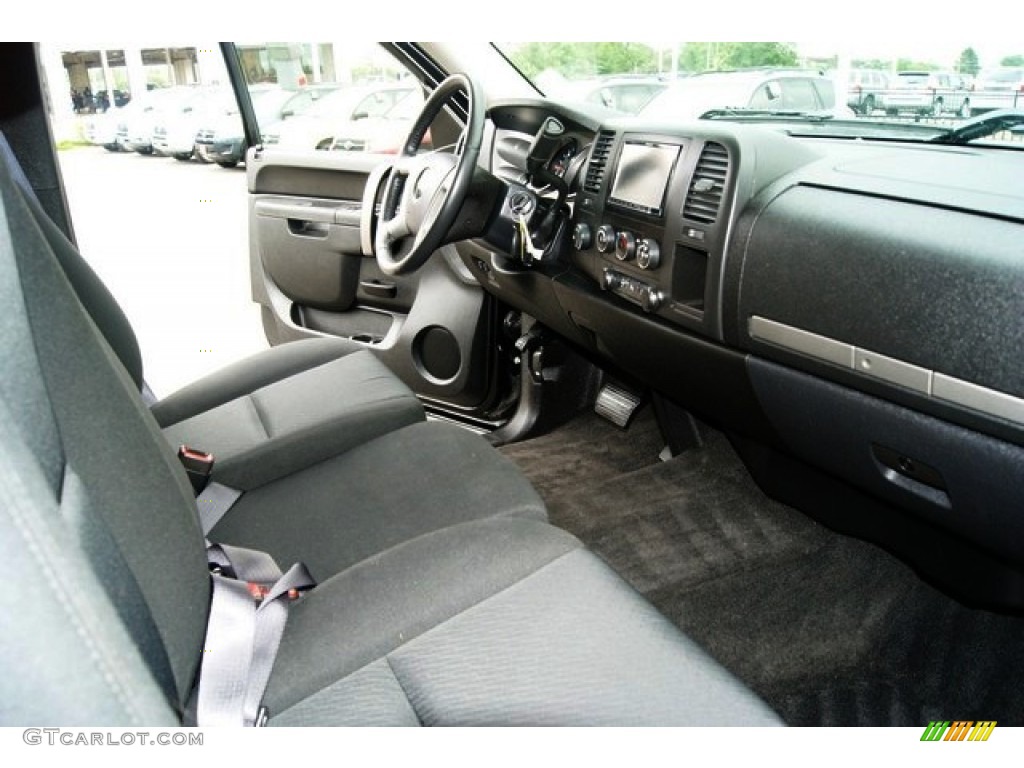 2011 Silverado 2500HD LT Extended Cab 4x4 - Black / Ebony photo #13