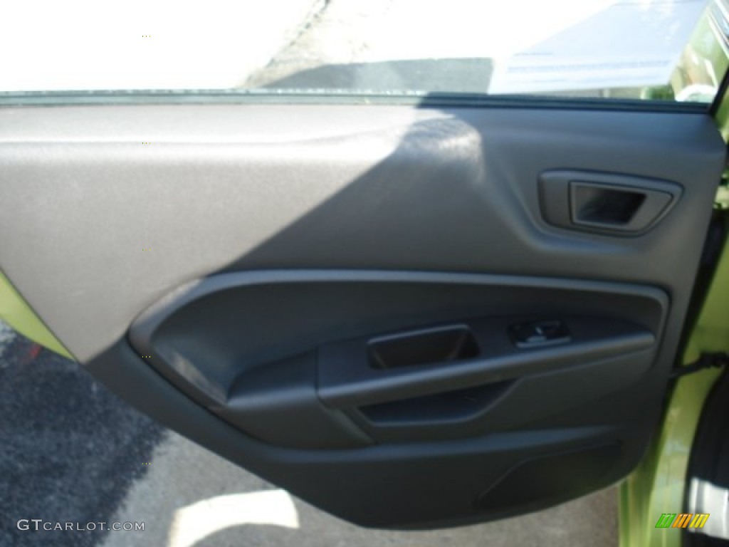 2011 Fiesta SES Hatchback - Lime Squeeze Metallic / Cashmere/Charcoal Black Leather photo #17