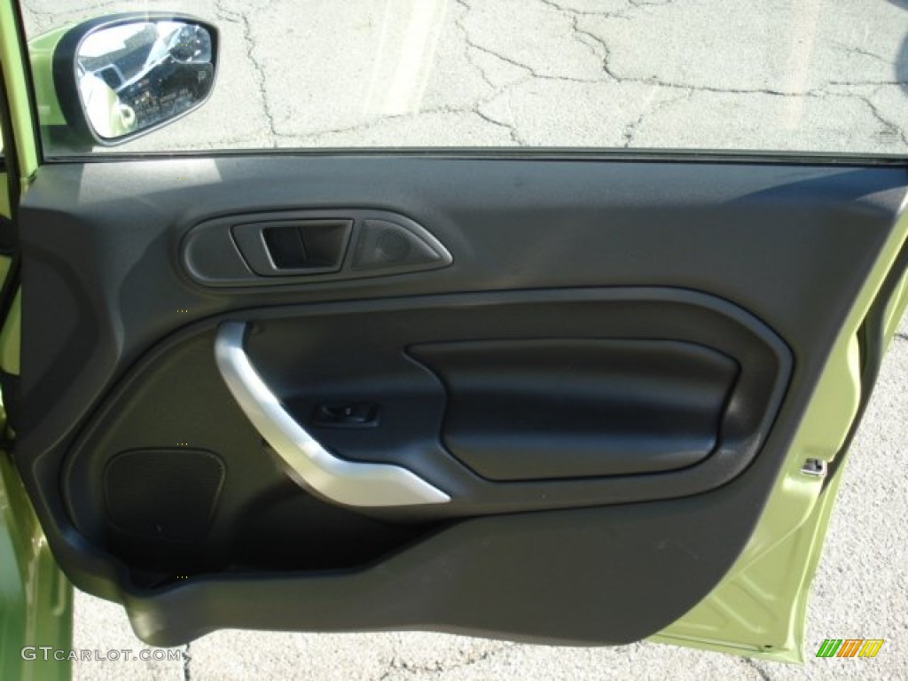 2011 Fiesta SES Hatchback - Lime Squeeze Metallic / Cashmere/Charcoal Black Leather photo #19