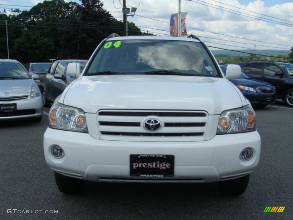 2004 Highlander V6 4WD - Super White / Ivory photo #2