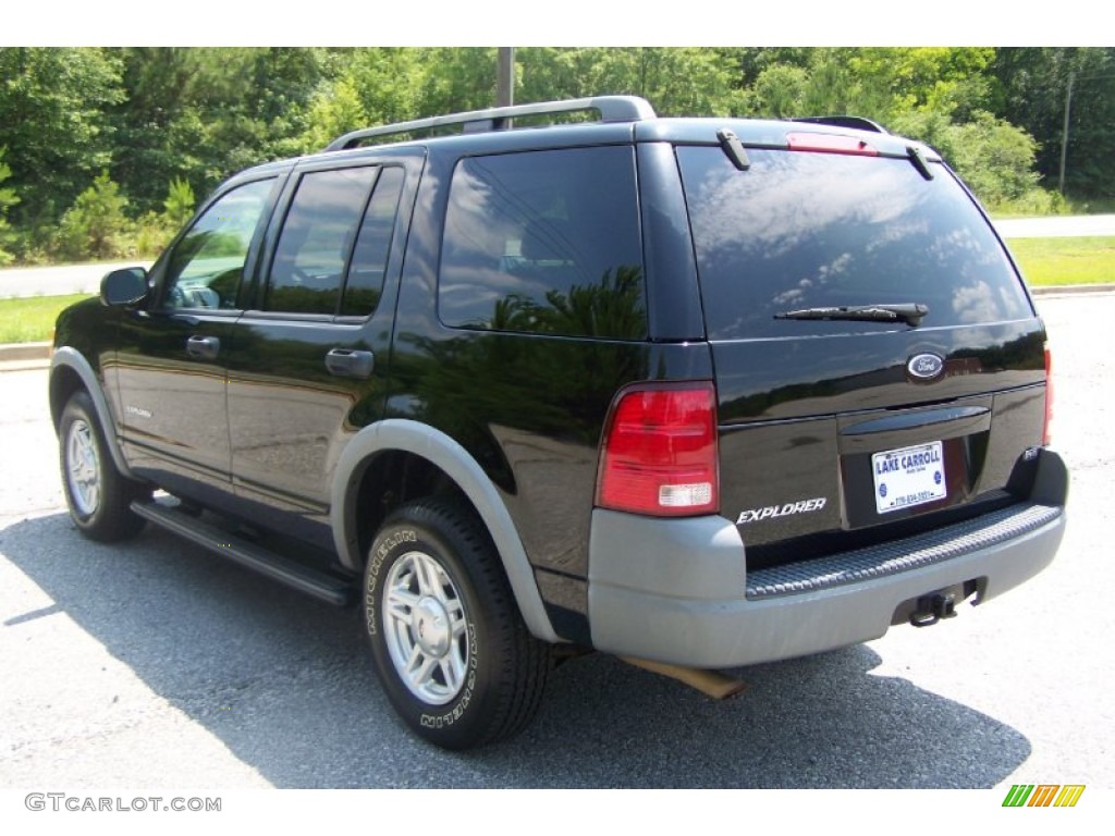 2002 Explorer XLS - Black Clearcoat / Graphite photo #4
