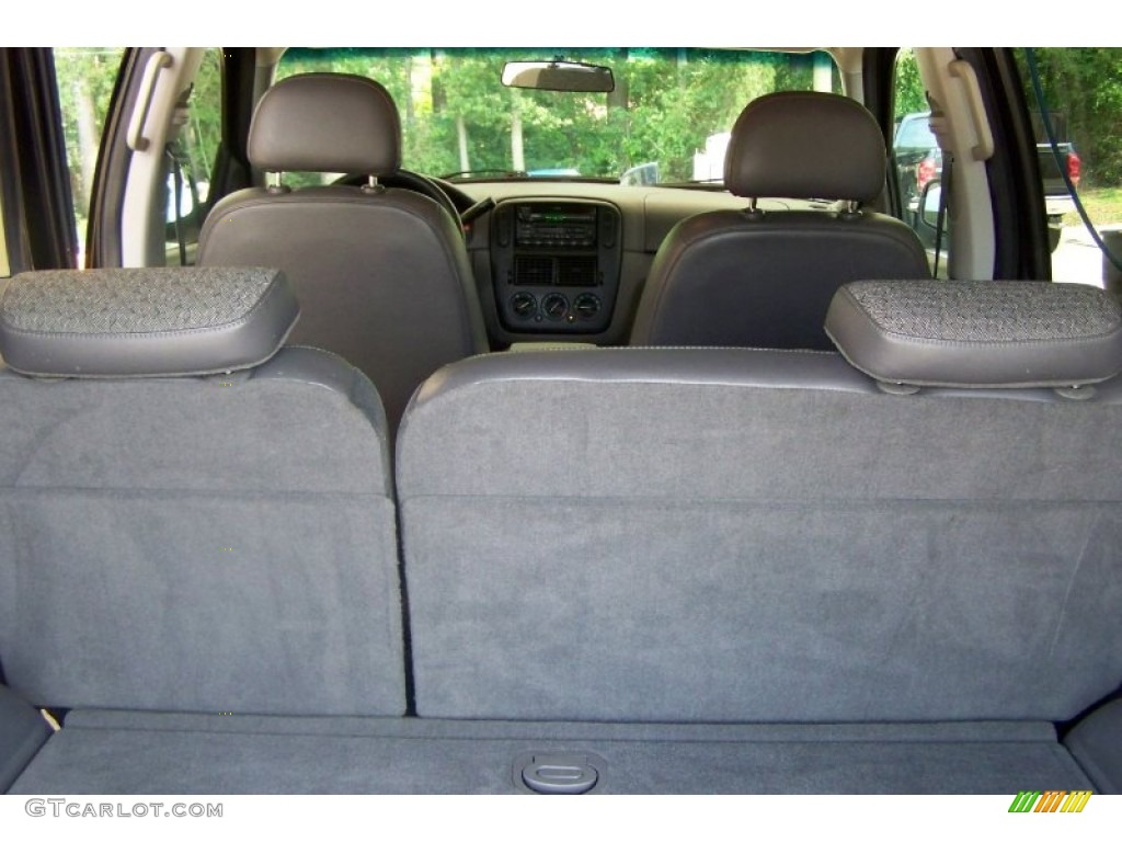 2002 Explorer XLS - Black Clearcoat / Graphite photo #28