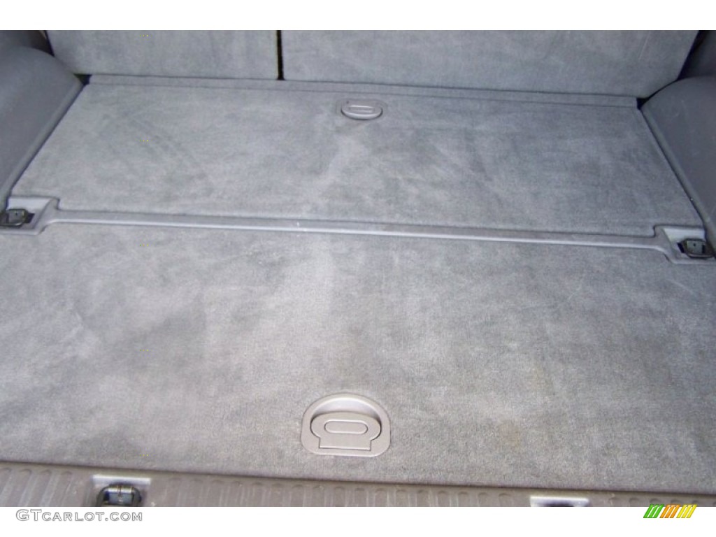 2002 Explorer XLS - Black Clearcoat / Graphite photo #33