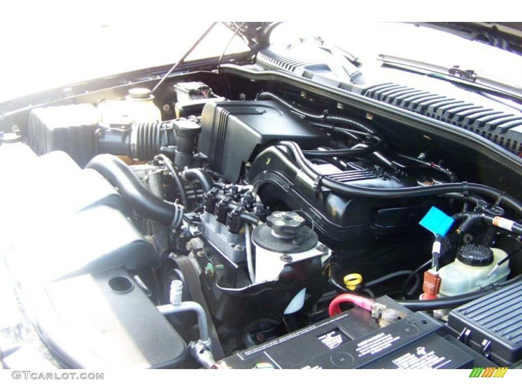 2002 Explorer XLS - Black Clearcoat / Graphite photo #39