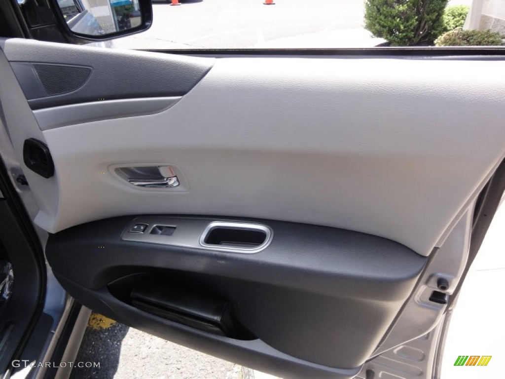 2008 Subaru Tribeca Limited 7 Passenger Slate Gray Door Panel Photo #51152267