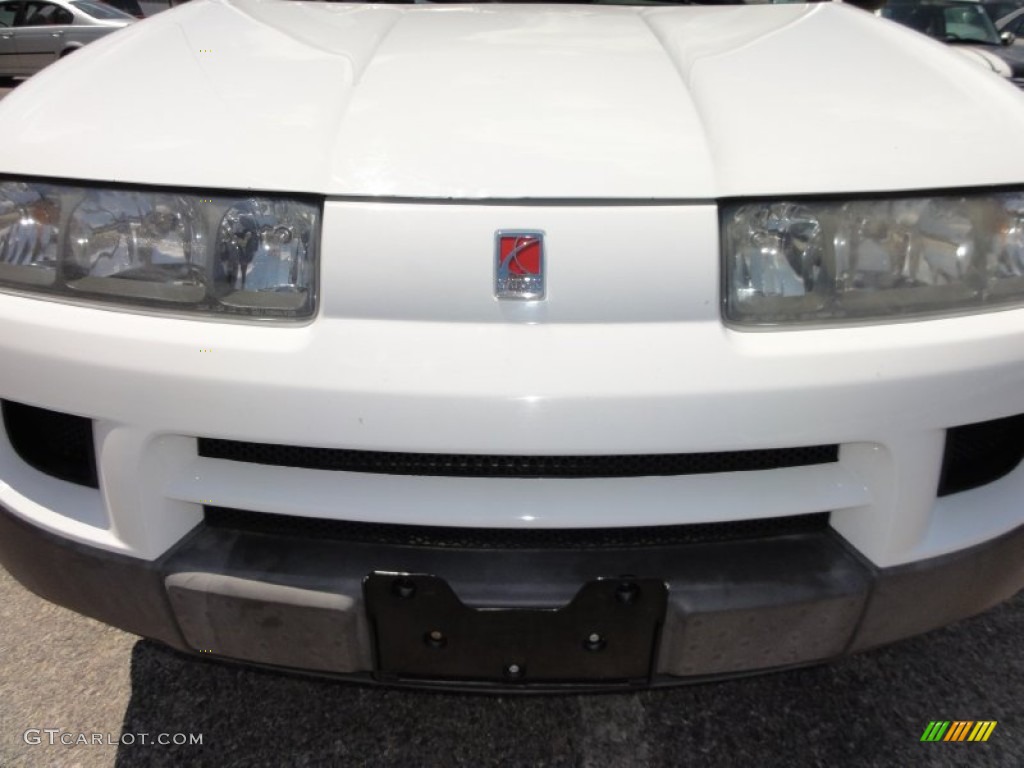 2003 VUE AWD - White / Gray photo #34