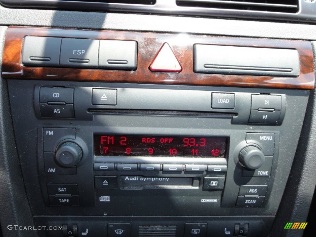 2004 Audi A6 3.0 quattro Avant Controls Photo #51156083
