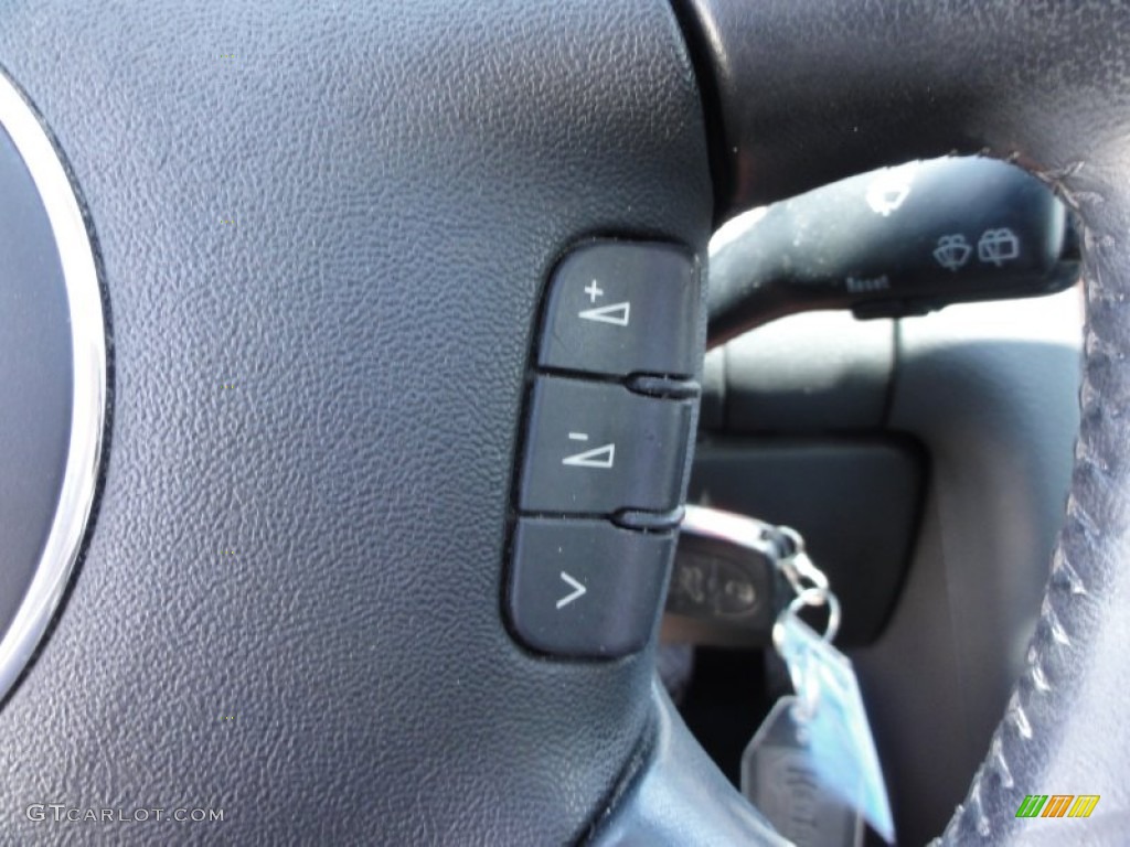 2004 Audi A6 3.0 quattro Avant Controls Photo #51156200