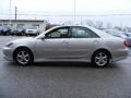 Lunar Mist Metallic - Camry SE Photo No. 6
