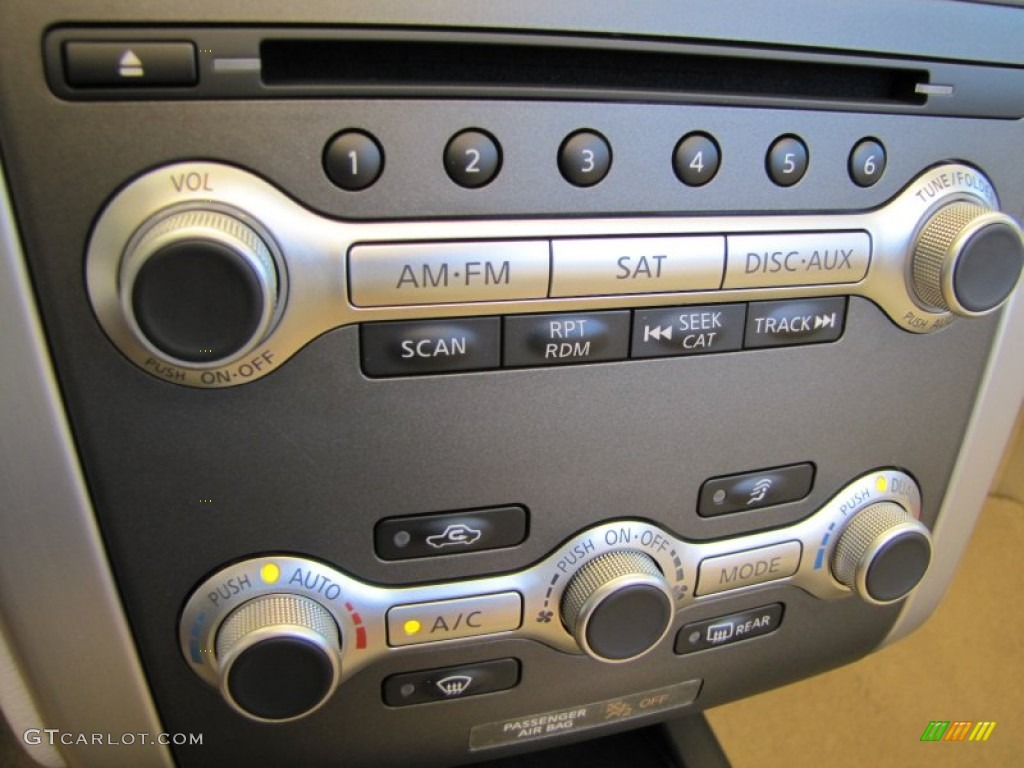 2011 Nissan Murano CrossCabriolet AWD Controls Photo #51157829