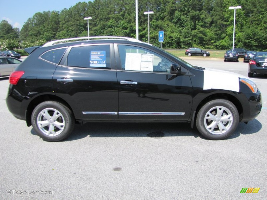 2011 Rogue SV - Wicked Black / Black photo #6