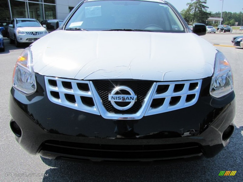 2011 Rogue SV - Wicked Black / Black photo #8