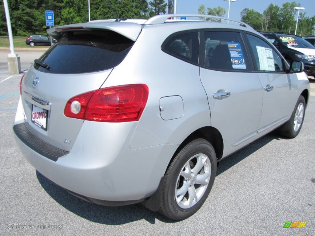 2011 Rogue SV - Silver Ice Metallic / Gray photo #5