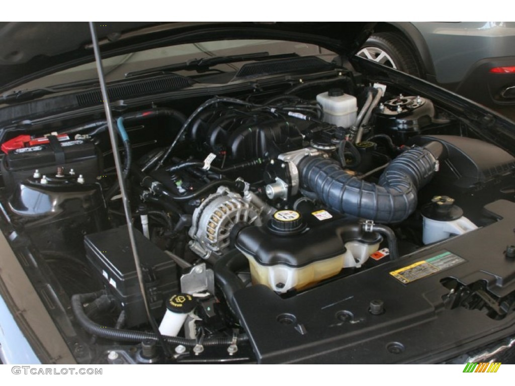 2007 Mustang V6 Deluxe Coupe - Black / Dark Charcoal photo #35