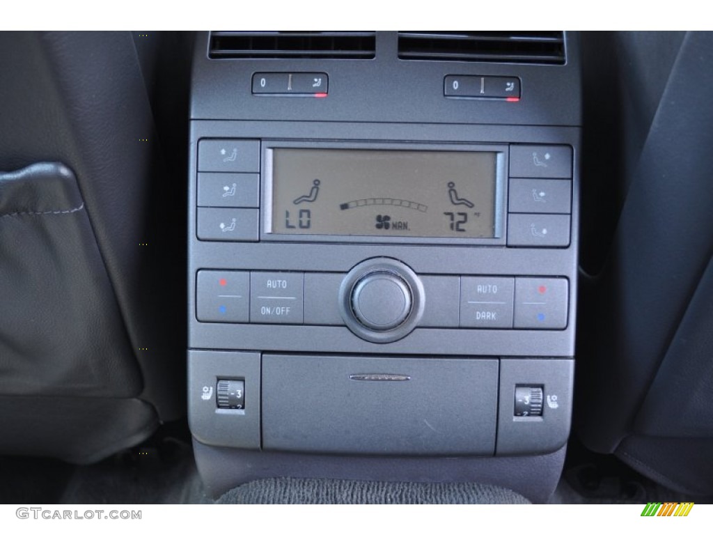 2004 Volkswagen Phaeton V8 4Motion Sedan Controls Photo #51159128