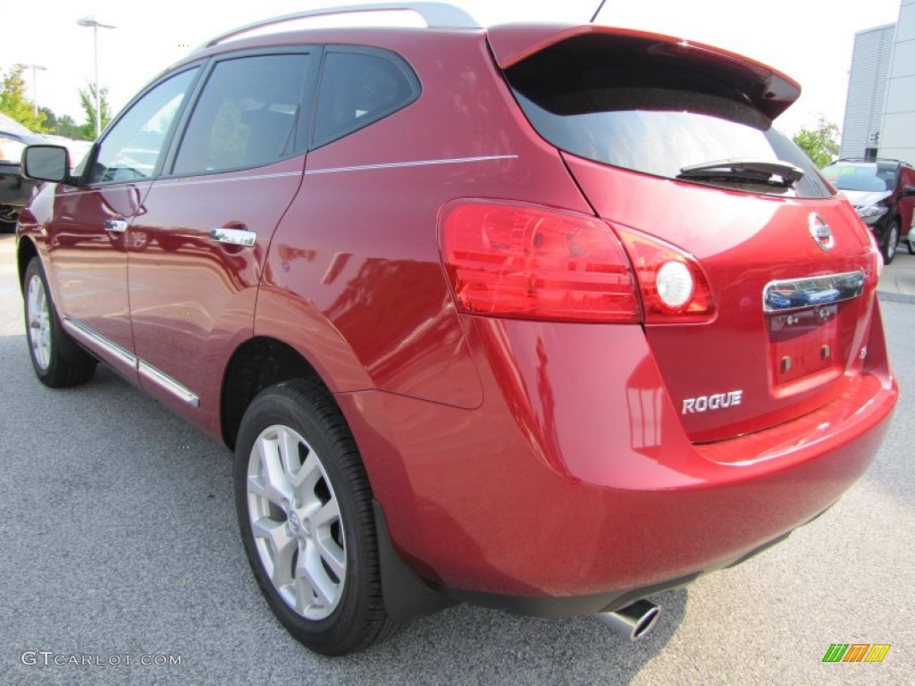 2011 Rogue SL - Cayenne Red / Gray photo #3
