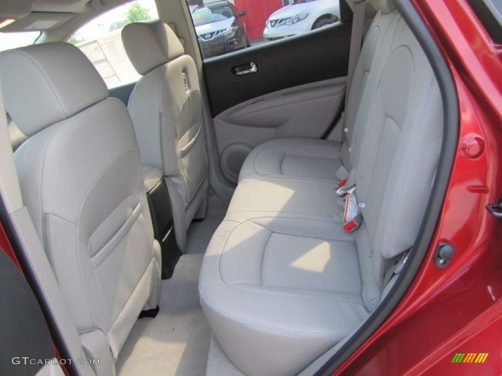 2011 Rogue SL - Cayenne Red / Gray photo #12