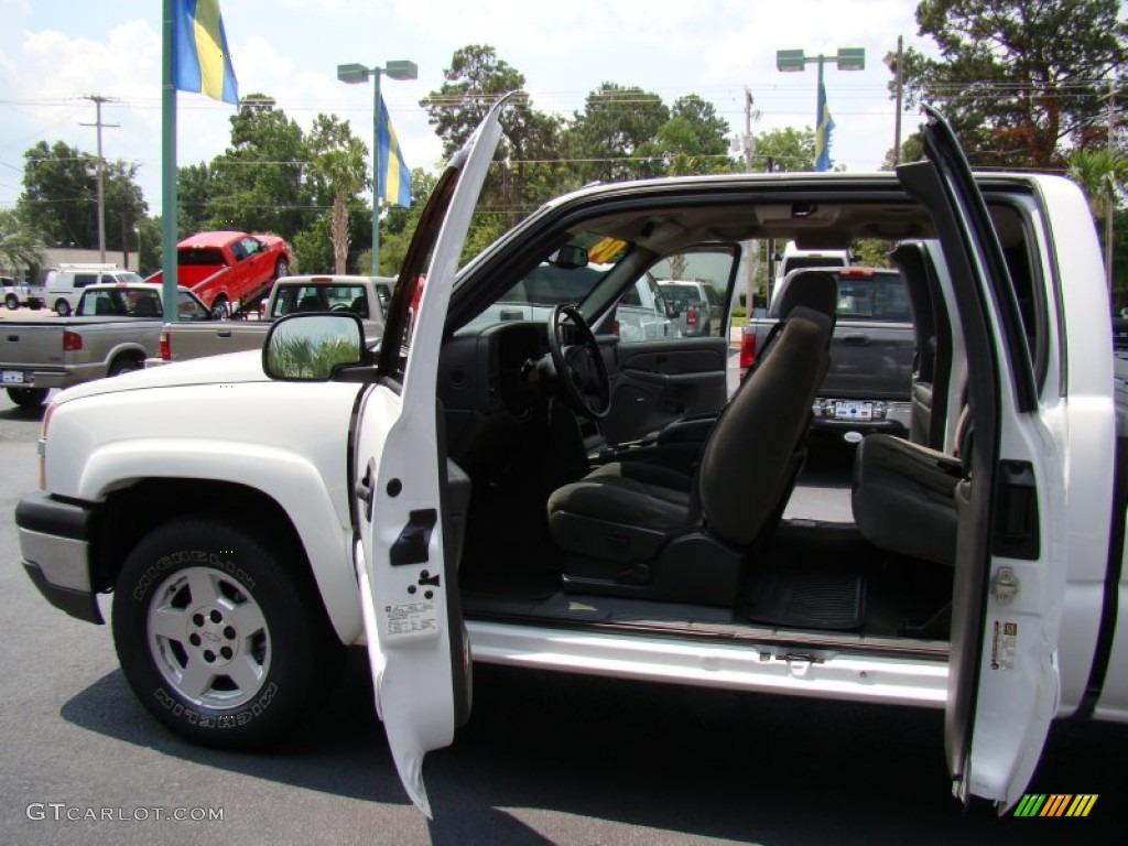 2004 Silverado 1500 Z71 Extended Cab 4x4 - Summit White / Dark Charcoal photo #13