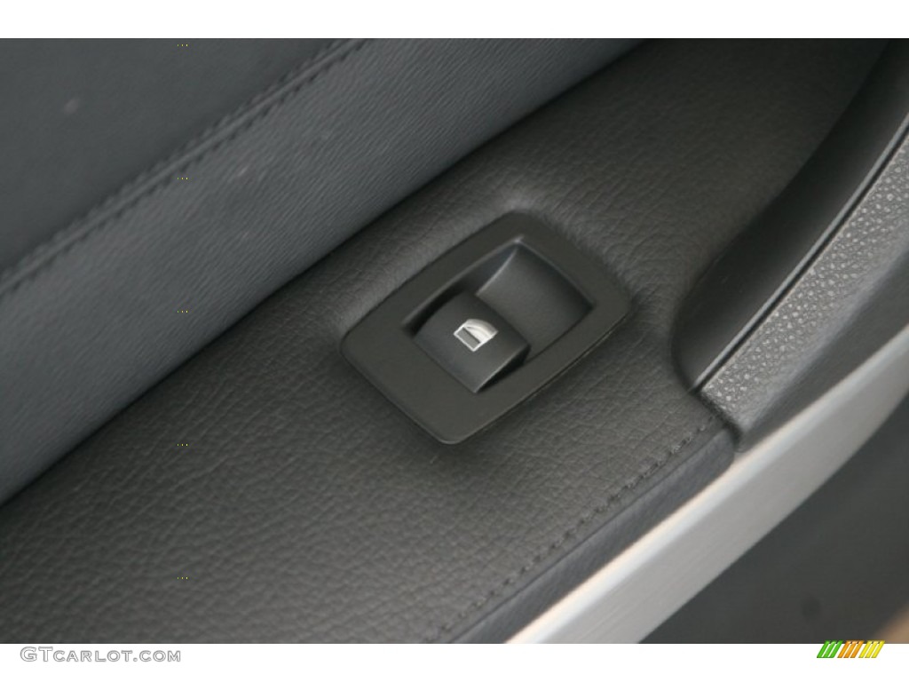 2009 3 Series 335i Sedan - Titanium Silver Metallic / Black photo #22