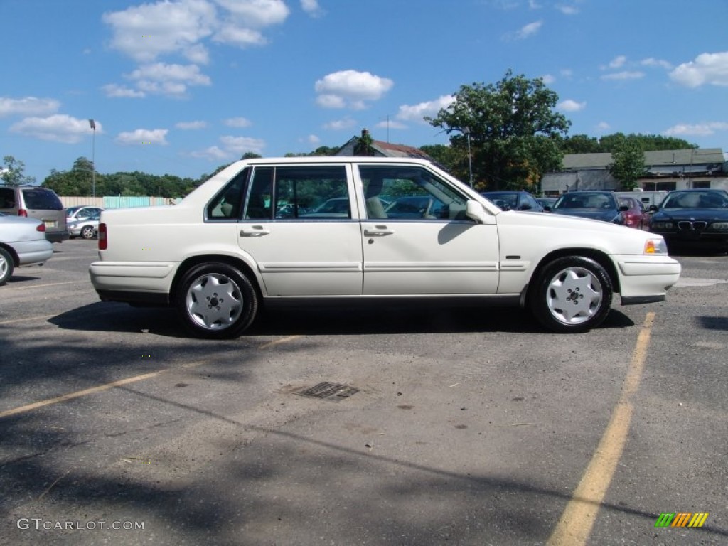 White 1998 Volvo S90 Sedan Exterior Photo 51162471