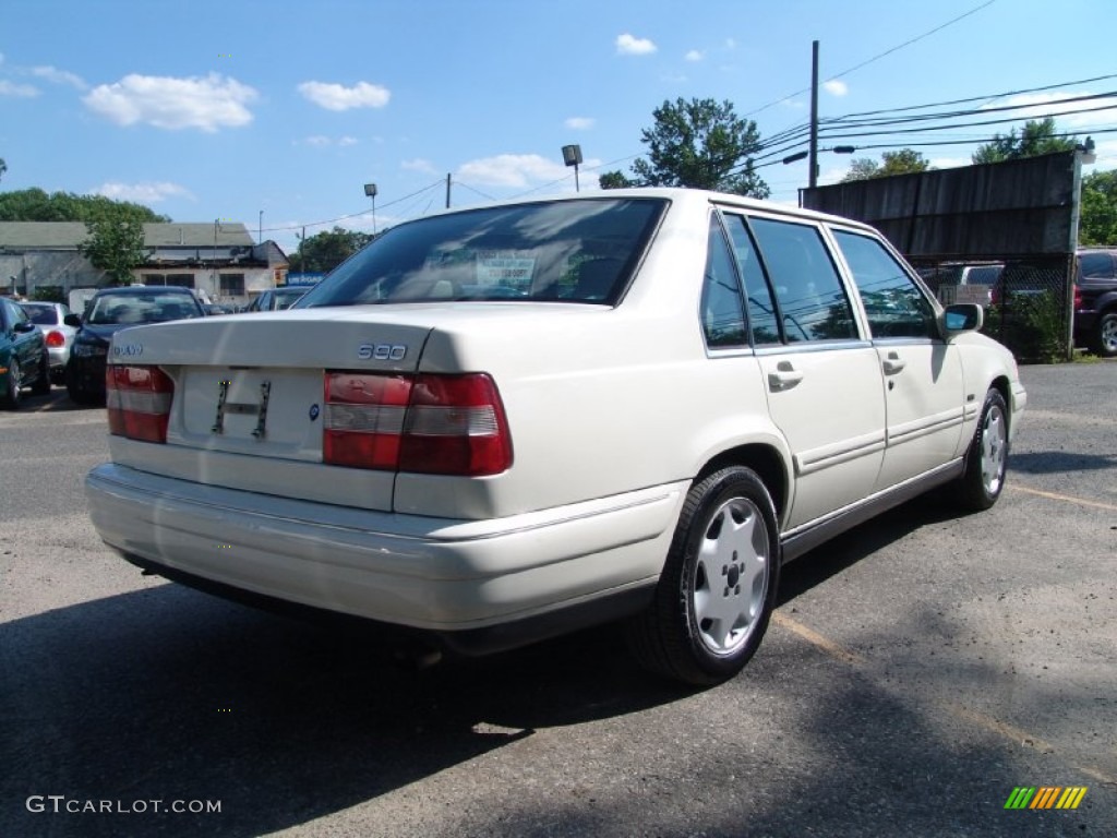 1998 White Volvo S90 Sedan 51134109 Photo 5 Car